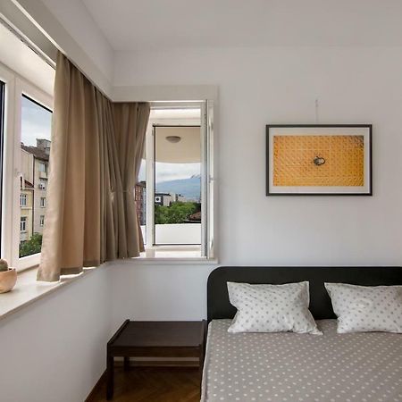 Design Apartment In Sofia Top City Center Kültér fotó