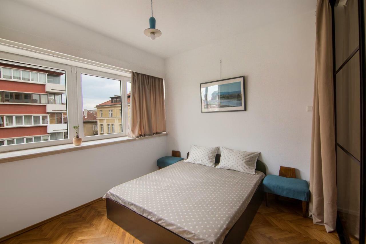 Design Apartment In Sofia Top City Center Kültér fotó